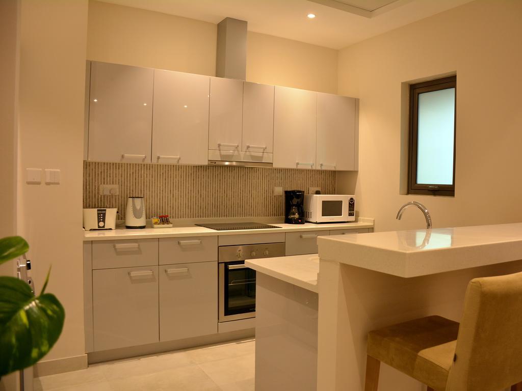 Juffair Avenue Suites Manama Exterior photo